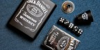 Jack Daniel's set - pljoska, čašica, igrače karte i kockice